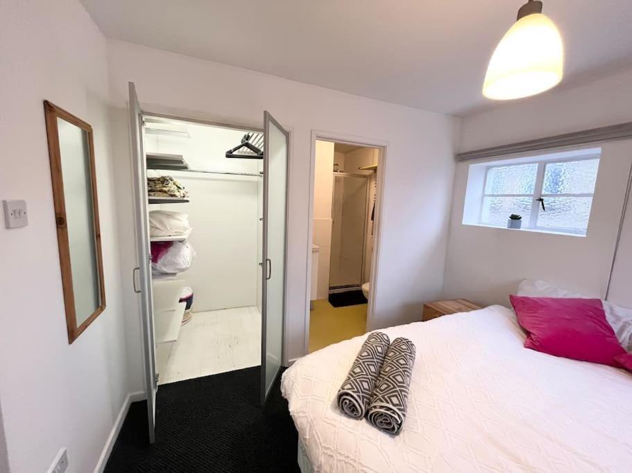 Appartamento Cosy Apt 5mins Walk From Station Londra